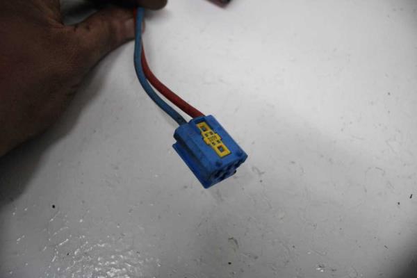 CONTACTEUR PEUGEOT / CITROEN - Vue 4